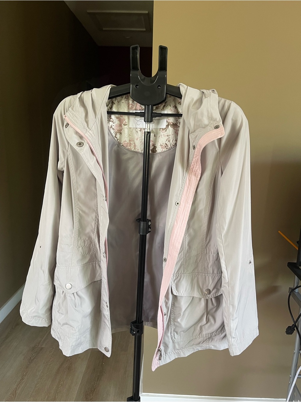 Light Grey Pink Women's Hooded Rain Jacket